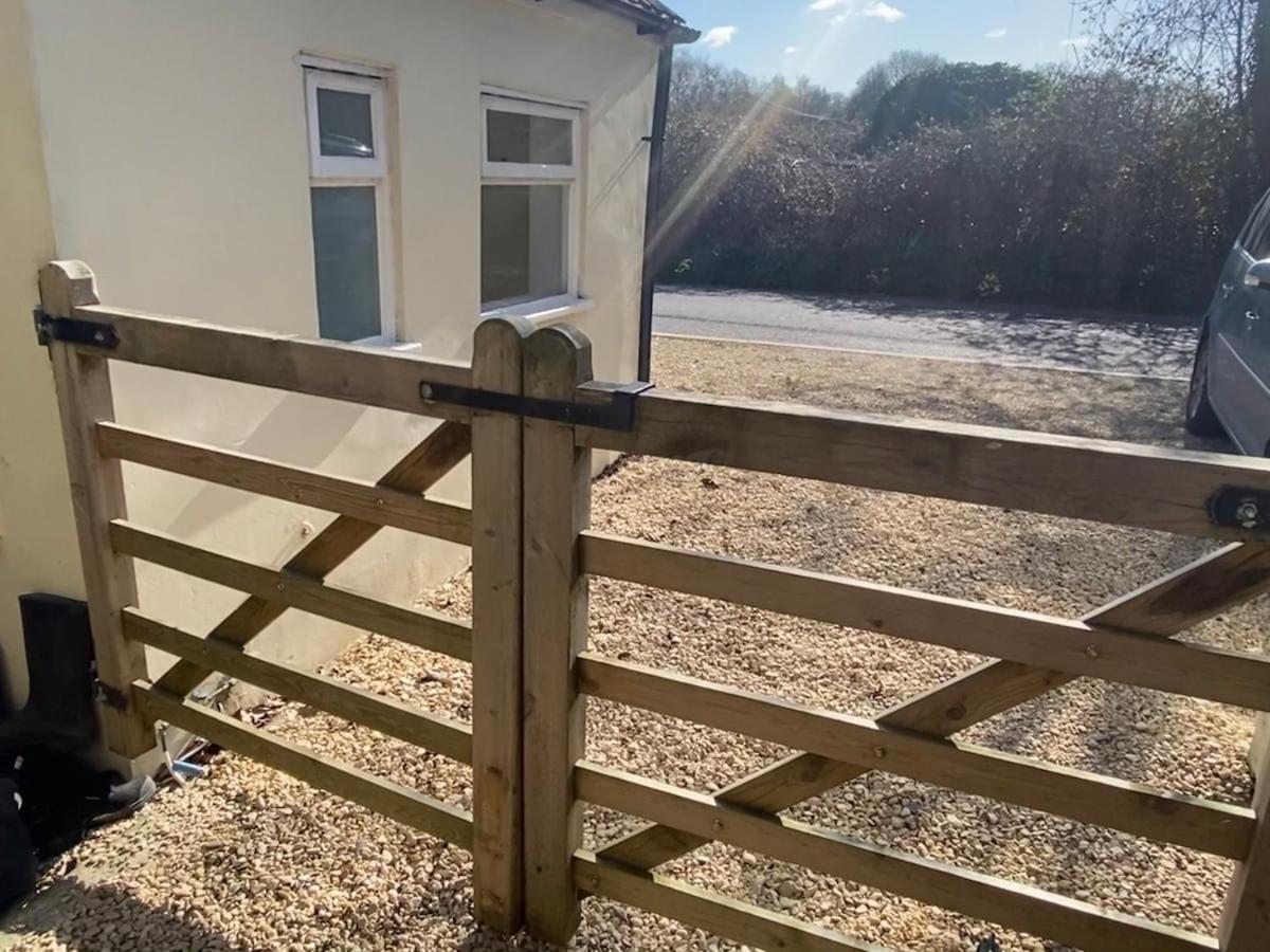 The Explorers Rest - Cottage - Frome Buckland Dinham Esterno foto